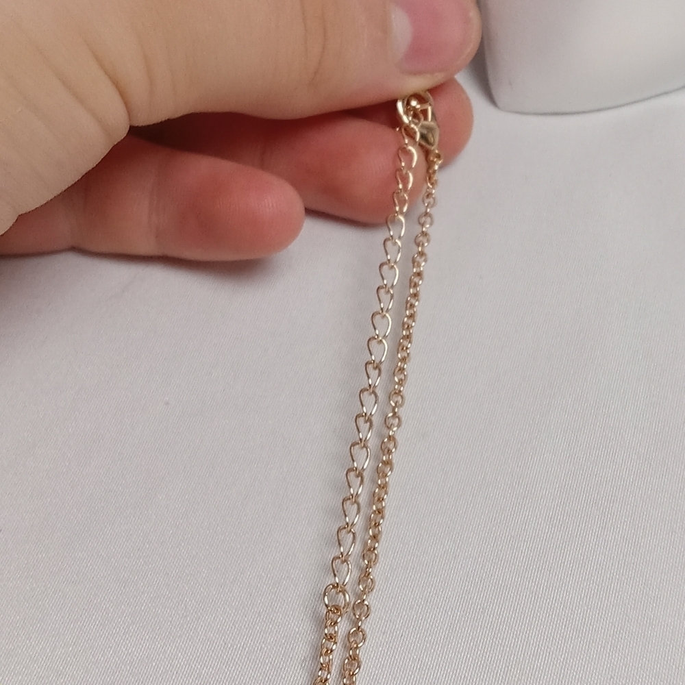 Hand Crafted Gold Necklace - Picture 5 of 5